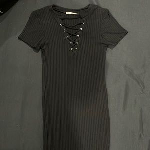 Heart & Hips Short Sleeve Dress
